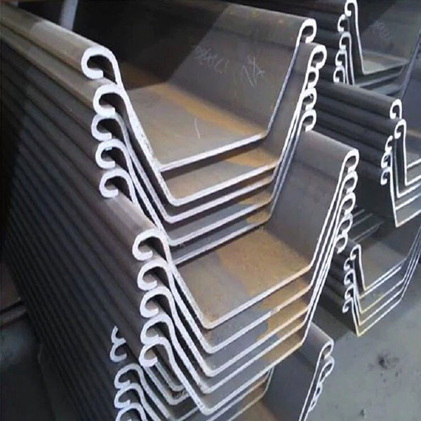 Свалка стального листа